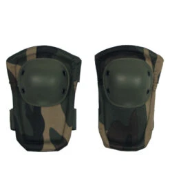 Protege Coudes, Woodland